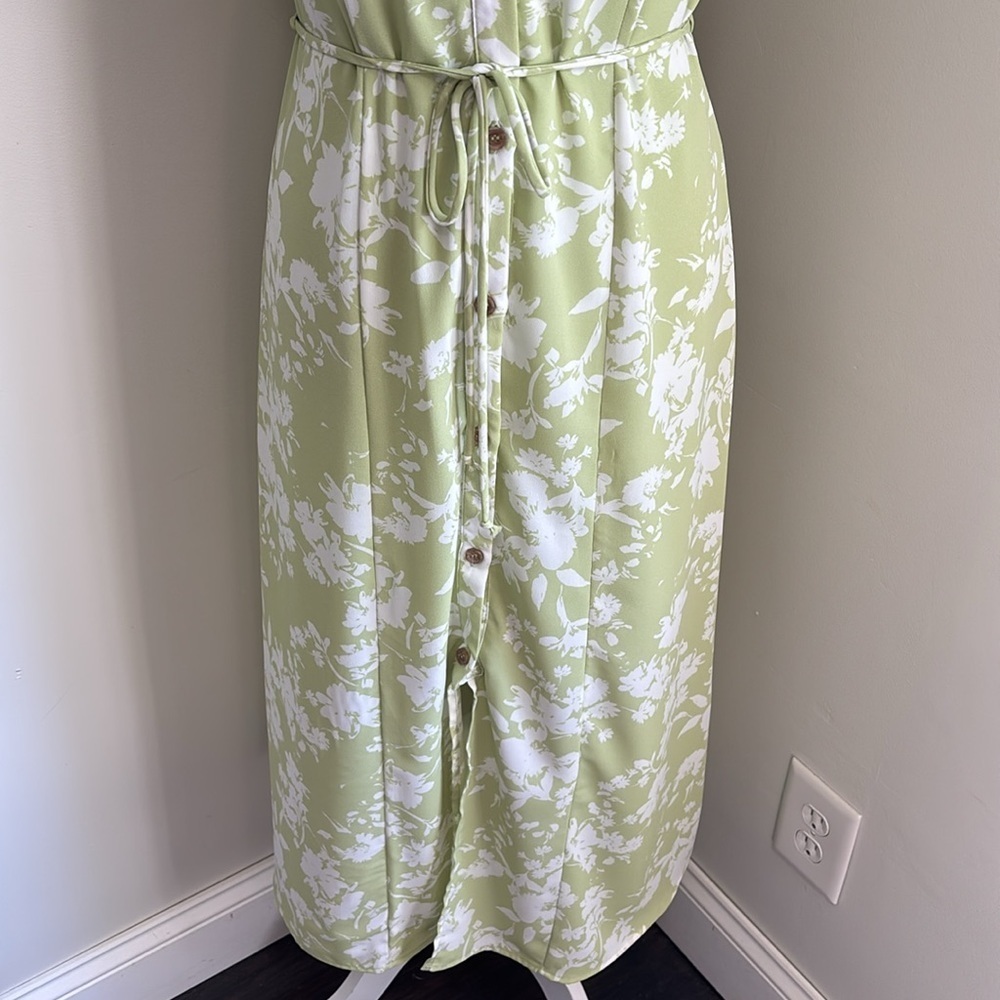 Sienna Sky Floral Button Down Adjustable Strap Midi Dress Lime Green White NWT - Picture 5 of 9